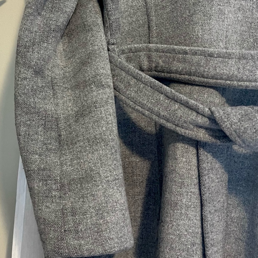 Babaton Gray Women's Coat - Picture 14 of 16